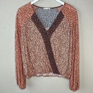 Mystree Long Sleeve Surplice Neck Floral Top Size‎ Medium